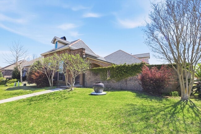 Photo - 1549 L'Acadie Dr