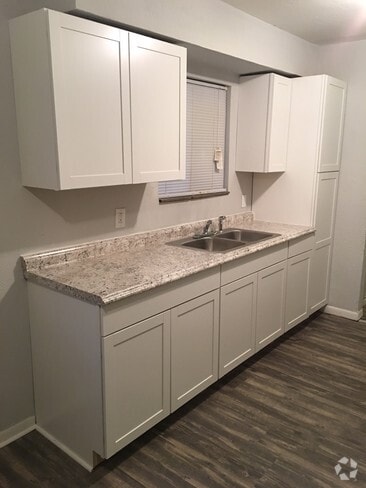 Building Photo - 432 NW 55th St Rental
