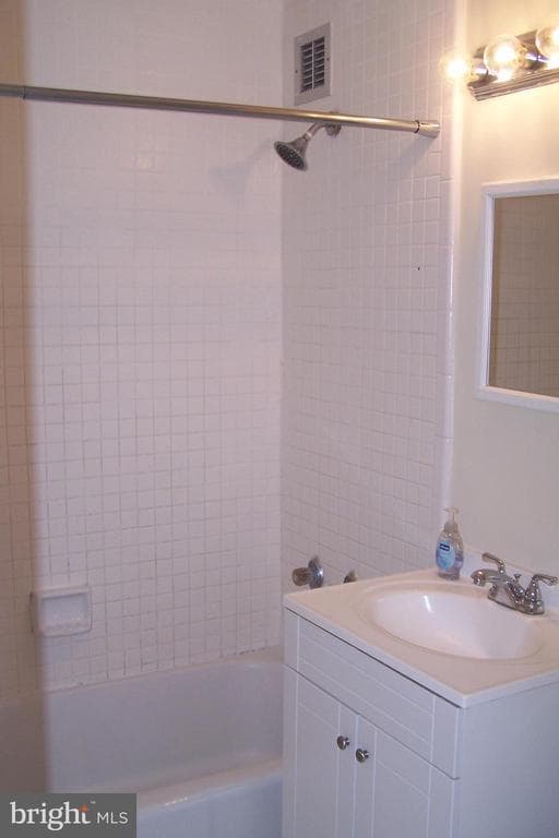 Photo - 1121 Arlington Blvd Unit 345