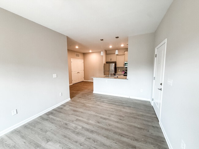 4 BR - Living, Kitchen, Dining