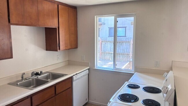 Photo - 2 Bedrooms in Pollock Pines Available May 1st