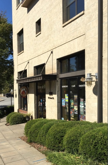 Photo - 408 River St