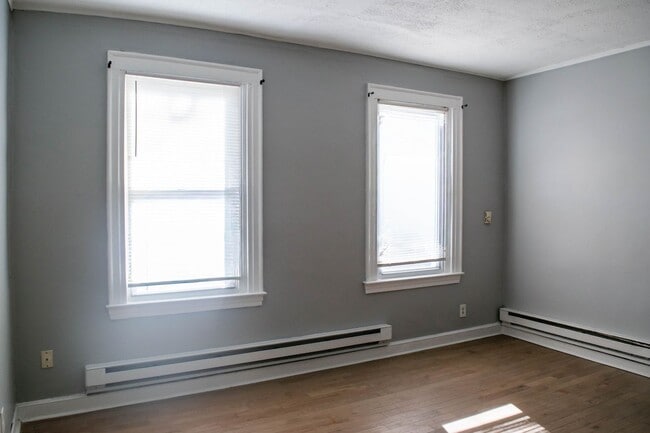 Photo - 105 Scranton St Unit 1R