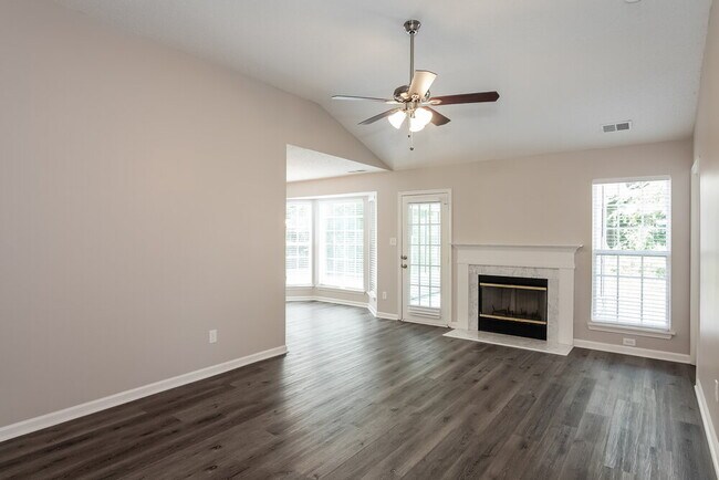 Photo - 11518 Larix Dr