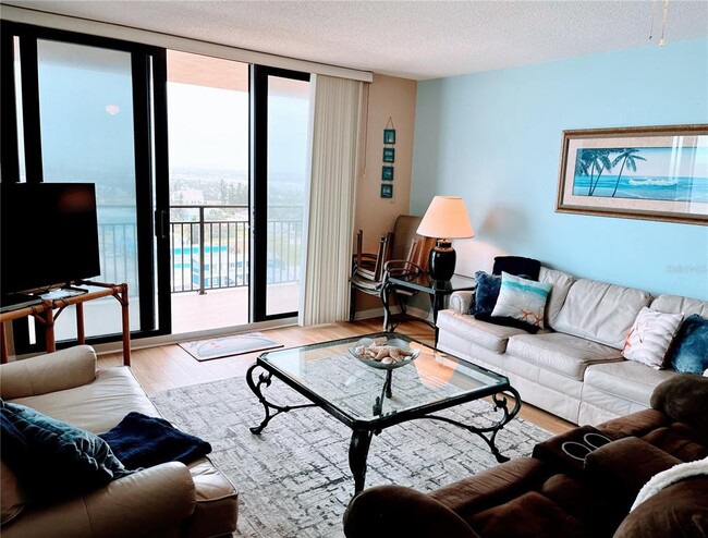 Photo - 3051 S Atlantic Ave Unidad J010