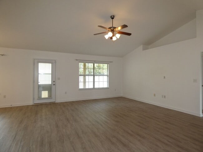 Photo - 4-Bedroom All Brick Home - Gulf Breeze