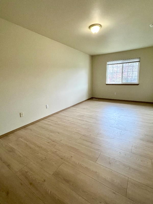 Photo - 512 Hazel St