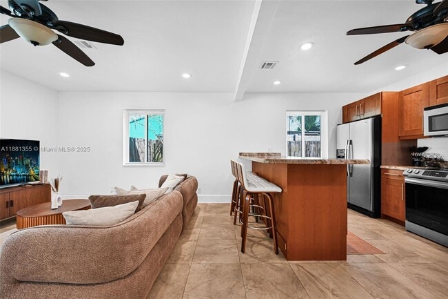 Photo - 1328 N Andrews Ave