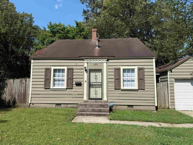 Building Photo - 659 S Greer St Rental