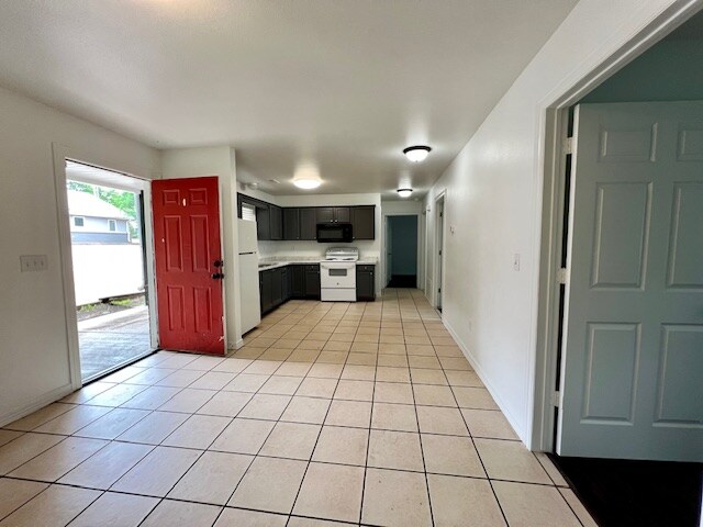 Photo - 364 E 7th St Unidad 1