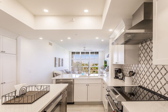 Photo - 980 Cape Marco Dr