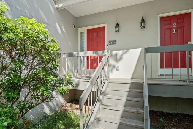 Photo - 3 Gilbert Trail NE