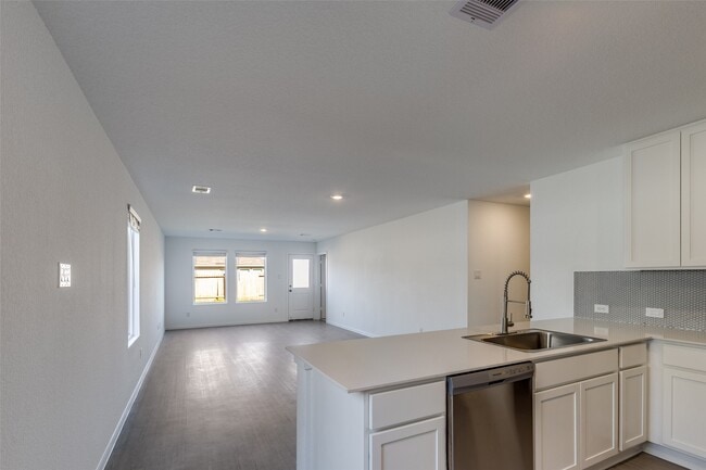 Photo - 1528 Crowson Rdg