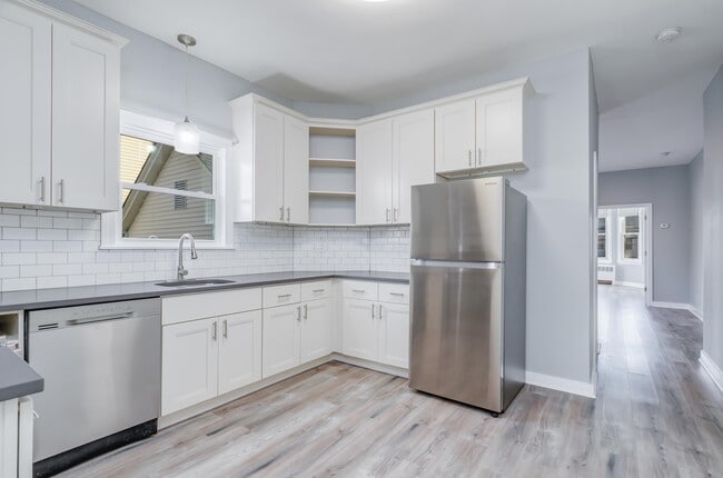 Photo - 86 W 27th St Unit 4