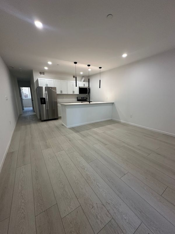 Photo - 1925 H St NE