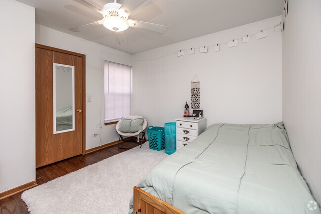 4BR, 2BA - 1,160SF - Second Bedroom