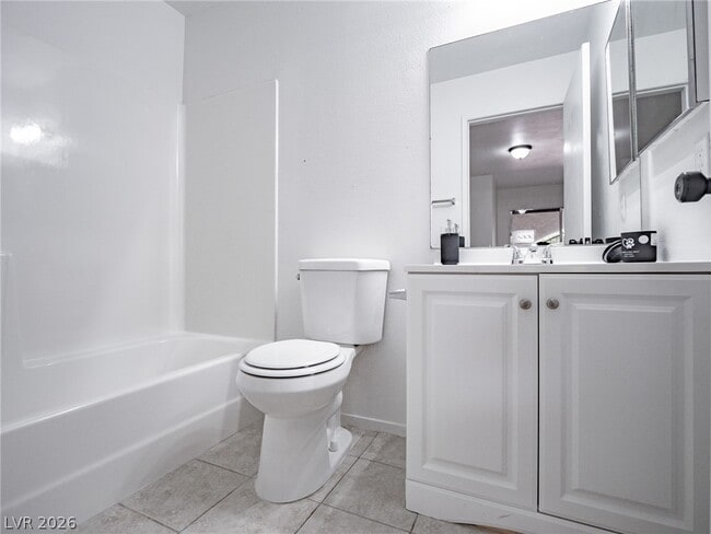 Photo - 825 Hedge Way Unit 2