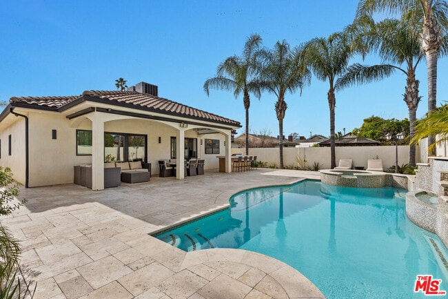 Photo - 12419 Erwin St