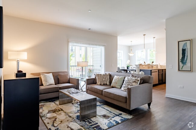 2BR, 2BA - Living Rm