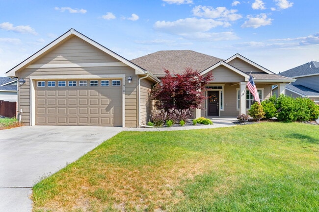 Building Photo - 910 W Chaperon Peak Dr Rental