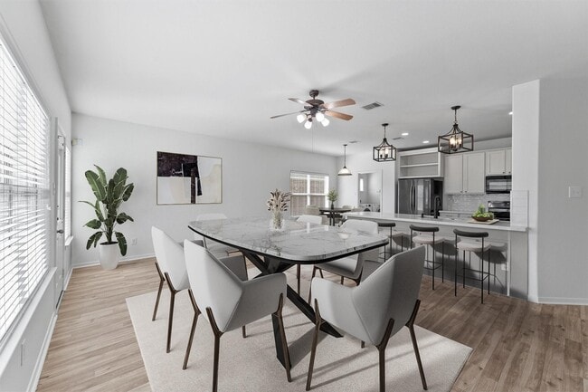 Building Photo - 4423 Garden Ridge Ct