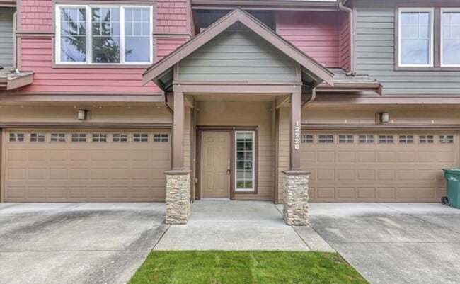 Photo - Gorgeous Home in Kirkland!