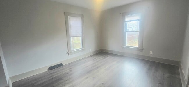Photo - 3 bed, 1 bath