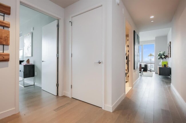 Photo - 75 Park Ln S Unit 2301