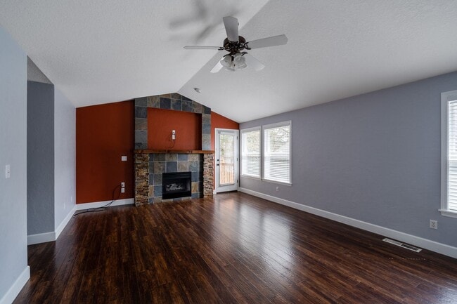 Photo - 14046 SE Summerfield Loop
