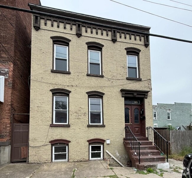 Building Photo - 120 Jefferson St Unit 1 Rental