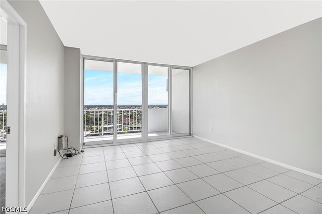Photo - 140 Seaview Ct Unit 1504