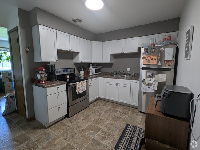 Building Photo - 298 Prairie View St Rental