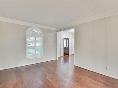 Photo - 1081 Woodbriar Dr