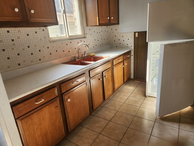 Building Photo - 95 Rand Ave Unit 2