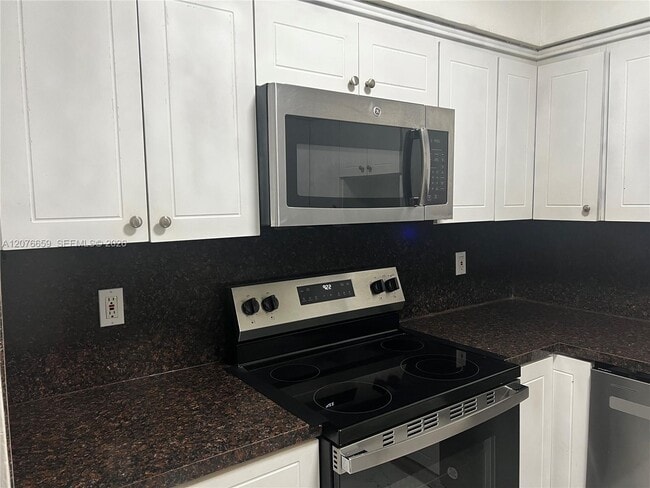 Photo - 7441 Wayne Ave Unit 8I