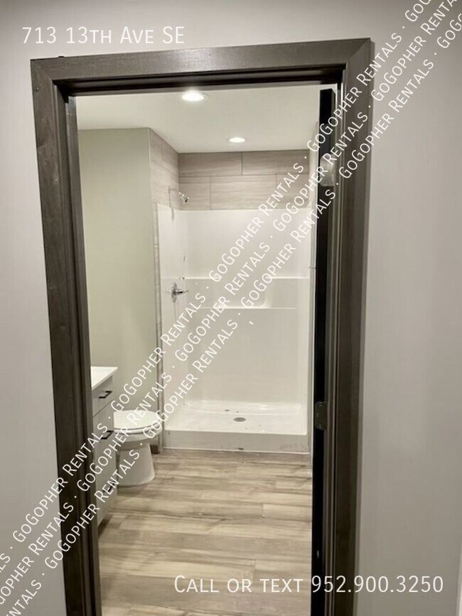 713 13th Ave SE Apartment Minneapolis, MN