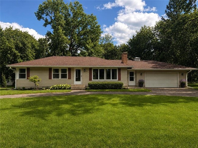 Building Photo - 16525 Tonkaway Rd