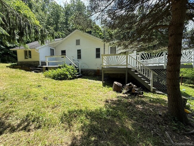 25 Gloria Trail