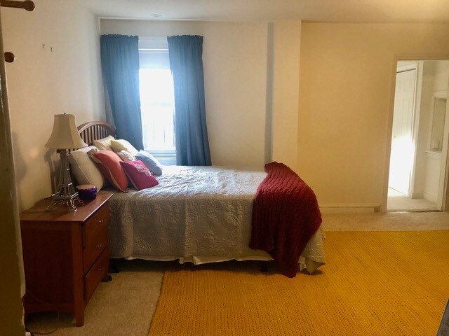 Bedroom - 1720 Bolton St Unit 1