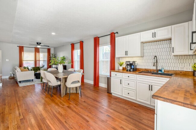 4952 Polk St Unit SI ID1531106P