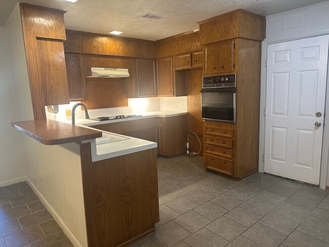 Photo - 319 Chestnut St