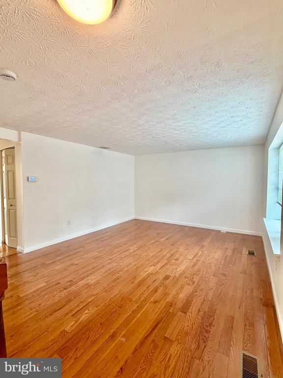 1234 Elm Grove Cir