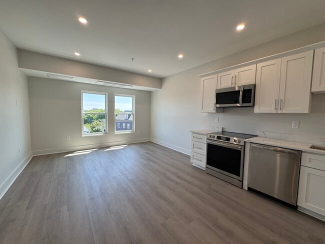 Photo - 386 Atwells Ave