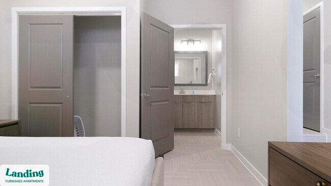 Photo - 600 19th St N Unit 617