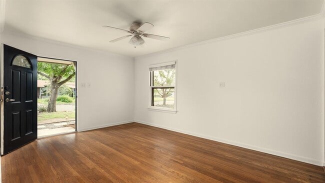 Photo - 206 E Skyview Rd