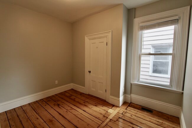 Photo - 126 Saratoga St Unit 001F