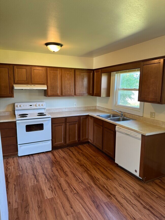 Photo - 6425 Lake Michigan Dr Apartments Unit B