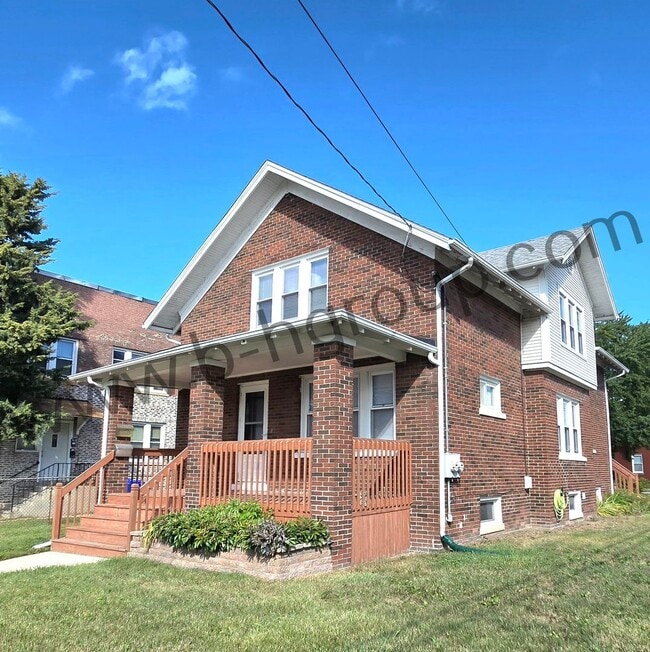 Photo - 5041 23rd Ave Unit Upper