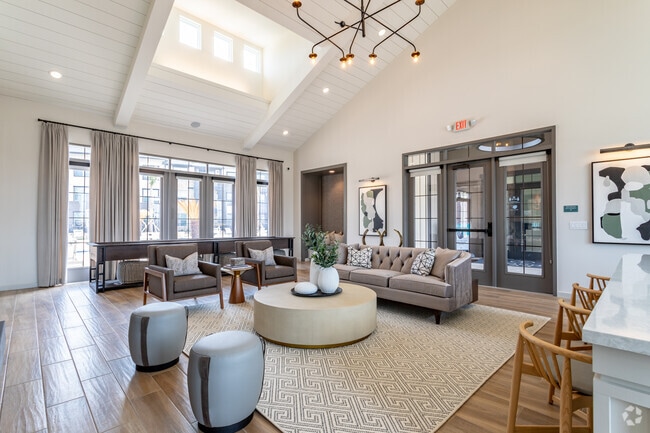 Clubhouse - Trophy Oak