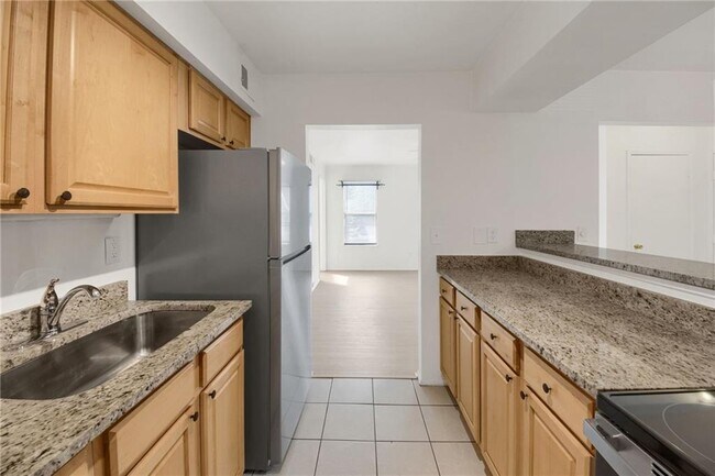 Photo - 2510 Huntingdon Chase